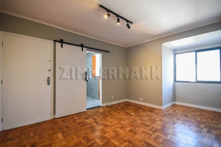 Foto 1 de Apartamento com 2 Quartos à venda, 72m² em Vila Madalena, São Paulo