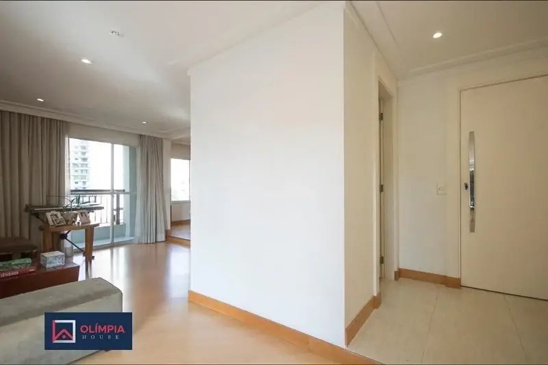 Foto 3 de Apartamento com 4 Quartos à venda, 200m² em Campo Belo, São Paulo