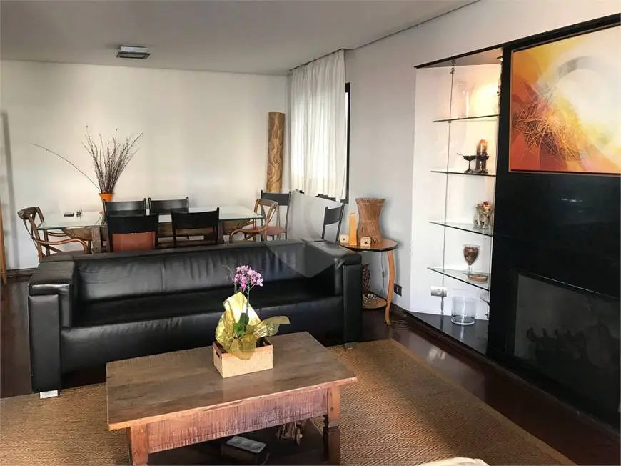 Foto 3 de Apartamento com 4 Quartos à venda, 160m² em Jardim América, São Paulo