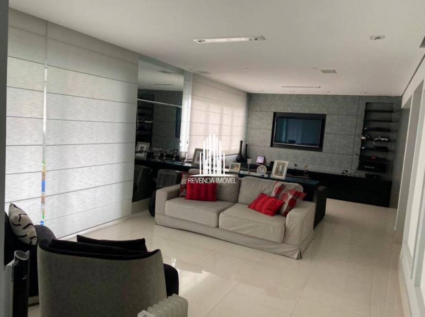 Foto 5 de Apartamento com 4 Quartos à venda, 207m² em Jardim Parque Morumbi, São Paulo