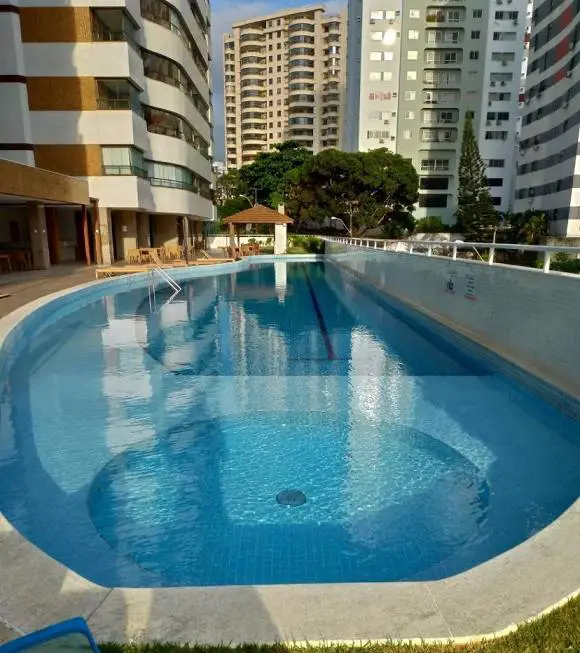 Foto 1 de Apartamento com 4 Quartos à venda, 160m² em Pituba, Salvador