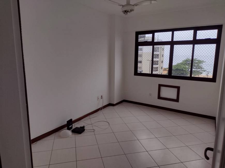 Foto 3 de Apartamento com 4 Quartos à venda, 200m² em Praia Campista, Macaé