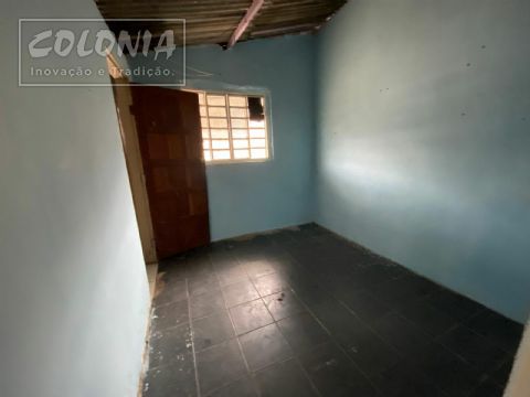 Foto 1 de Casa com 1 Quarto para alugar, 190m² em Parque Jacatuba, Santo André