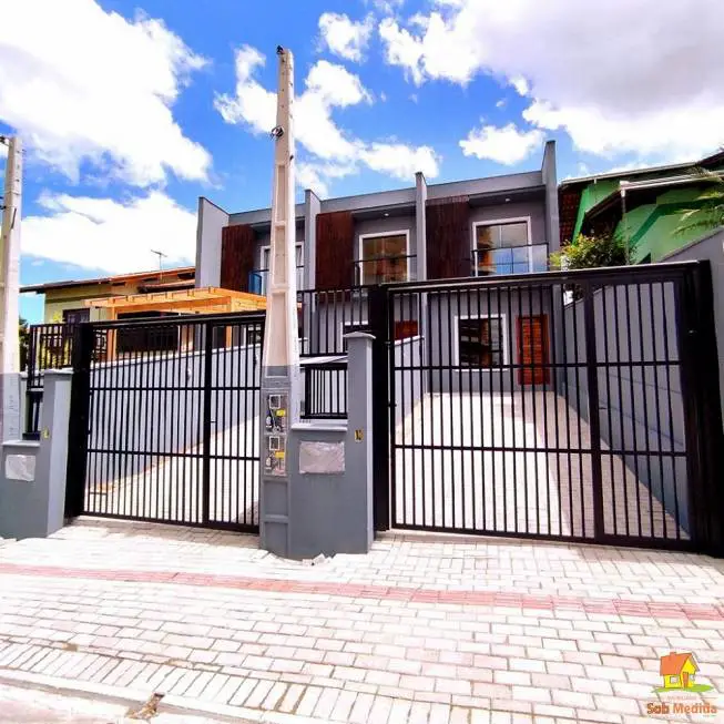 Foto 1 de Casa com 2 Quartos à venda, 84m² em Costa E Silva, Joinville