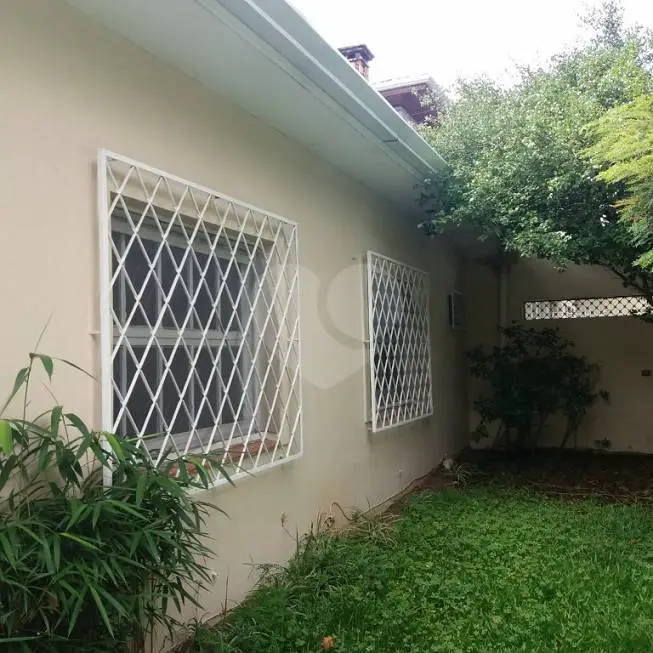 Foto 1 de Casa com 3 Quartos para alugar, 270m² em Brooklin, São Paulo