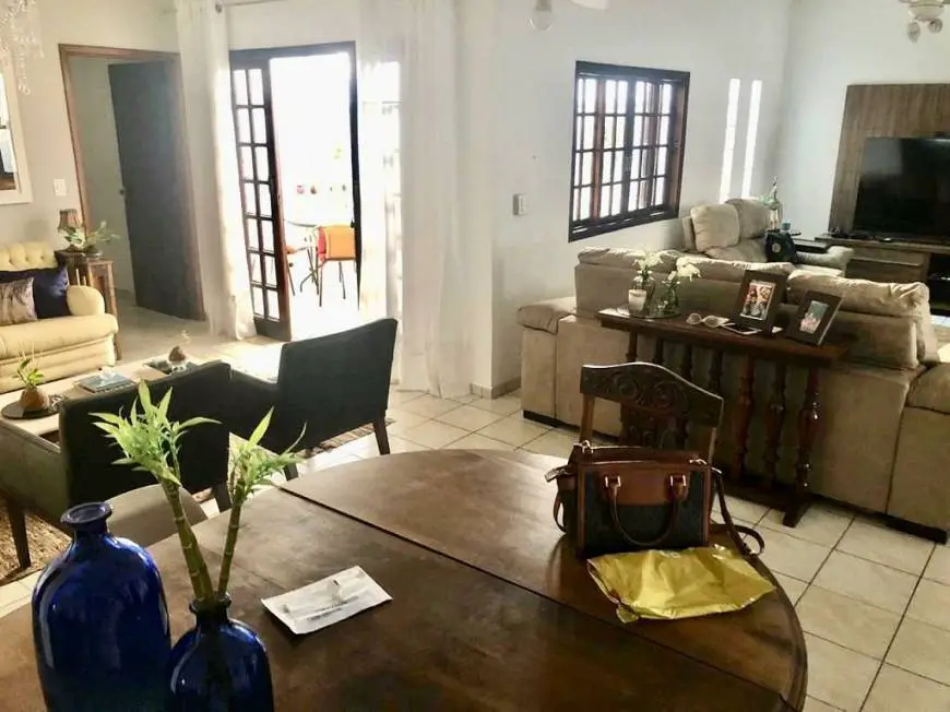 Foto 1 de Casa com 3 Quartos à venda, 429m² em Jardim Brasil, Bauru