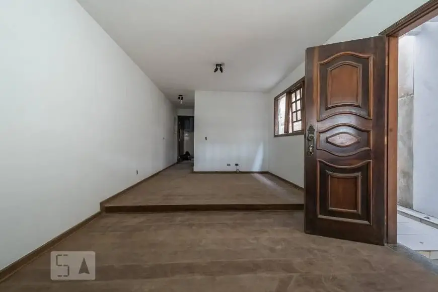 Foto 1 de Casa com 3 Quartos para alugar, 170m² em Jardim Marajoara, São Paulo