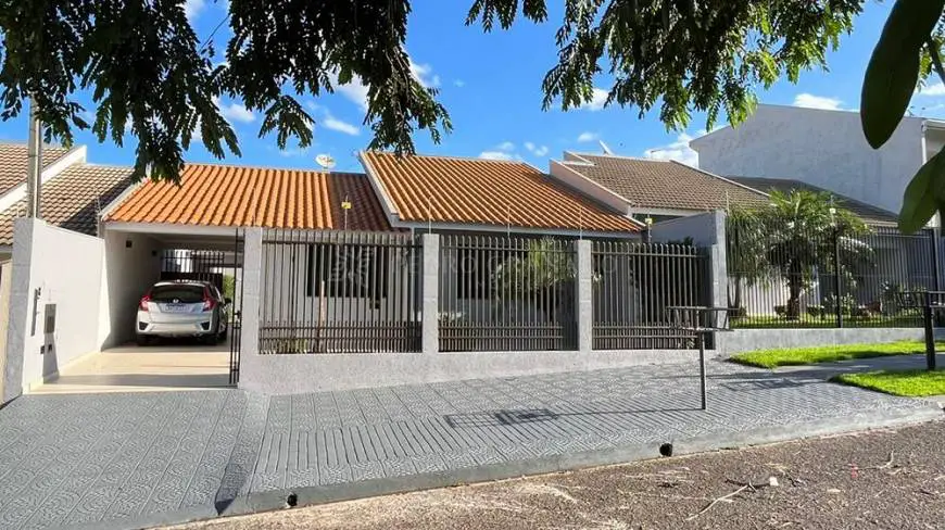 Foto 1 de Casa com 3 Quartos à venda, 177m² em Jardim Monte Rei, Maringá
