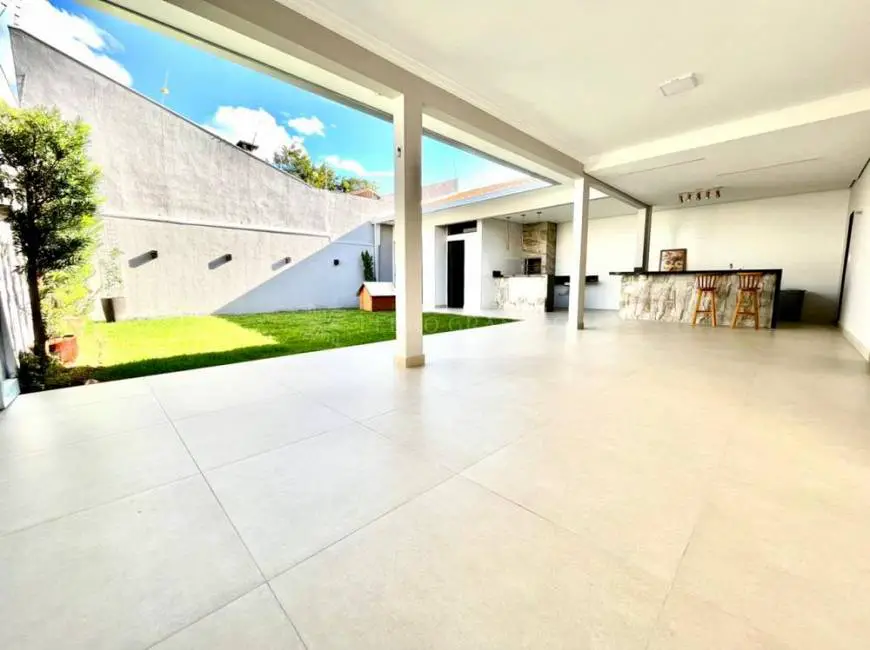 Foto 5 de Casa com 3 Quartos à venda, 177m² em Jardim Monte Rei, Maringá
