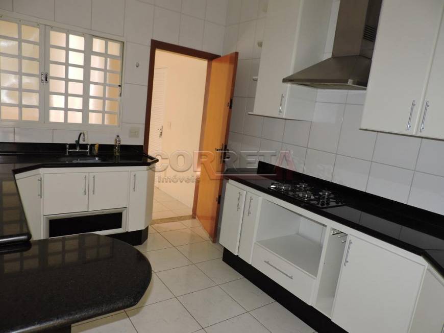 Foto 1 de Casa com 3 Quartos à venda, 176m² em Vila Mendonça, Araçatuba