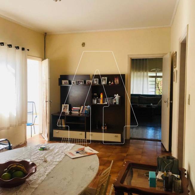Foto 1 de Casa com 3 Quartos à venda, 216m² em Vila Mendonça, Araçatuba