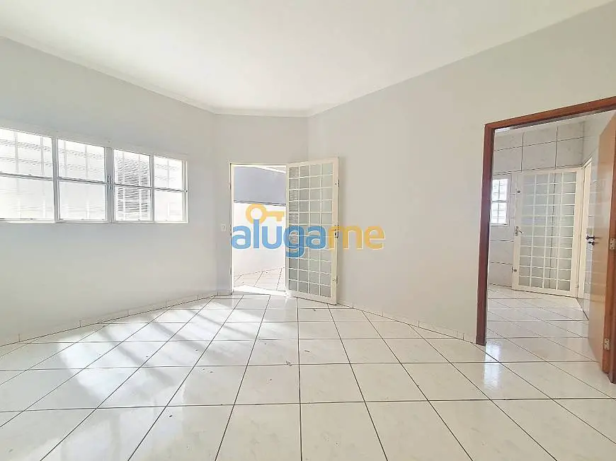 Foto 1 de Casa com 3 Quartos para alugar, 110m² em Vila Moreira, São José do Rio Preto