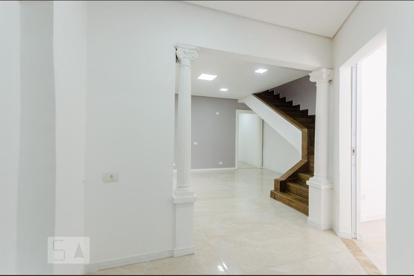 Foto 1 de Casa com 4 Quartos para alugar, 100m² em José Menino, Santos