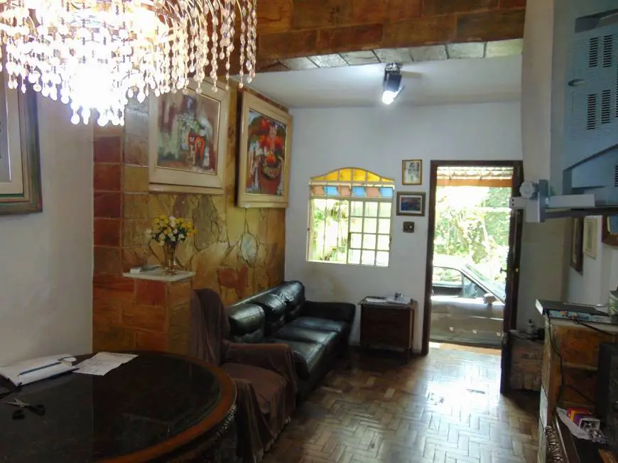 Foto 1 de Casa com 5 Quartos à venda, 431m² em Paraíso, Belo Horizonte