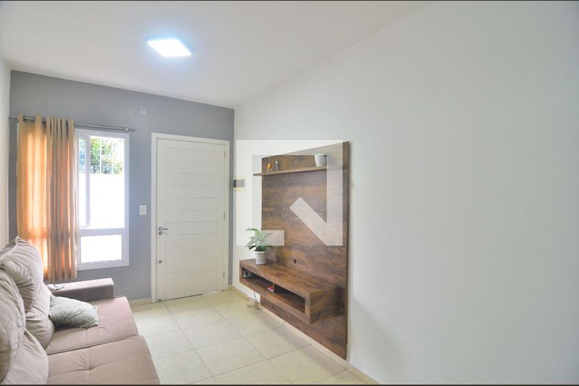 Foto 3 de Casa de Condomínio com 2 Quartos à venda, 50m² em Niterói, Canoas