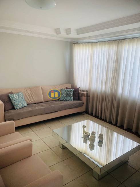 Foto 1 de Casa de Condomínio com 3 Quartos à venda, 410m² em Operaria, Londrina