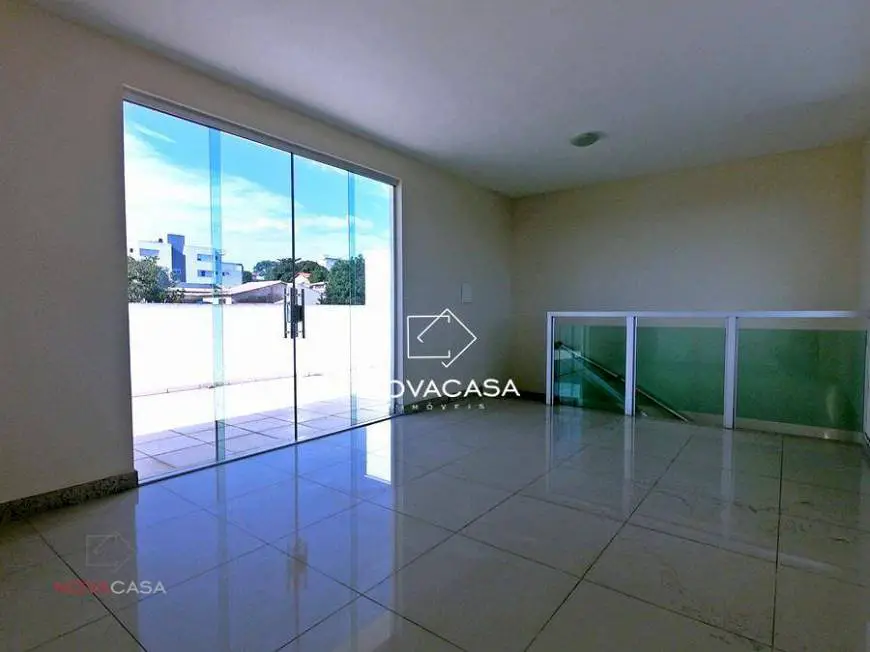 Foto 1 de Cobertura com 4 Quartos à venda, 199m² em Planalto, Belo Horizonte