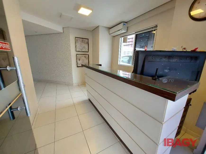 Foto 3 de Apartamento com 1 Quarto para alugar, 32m² em Centro, Florianópolis