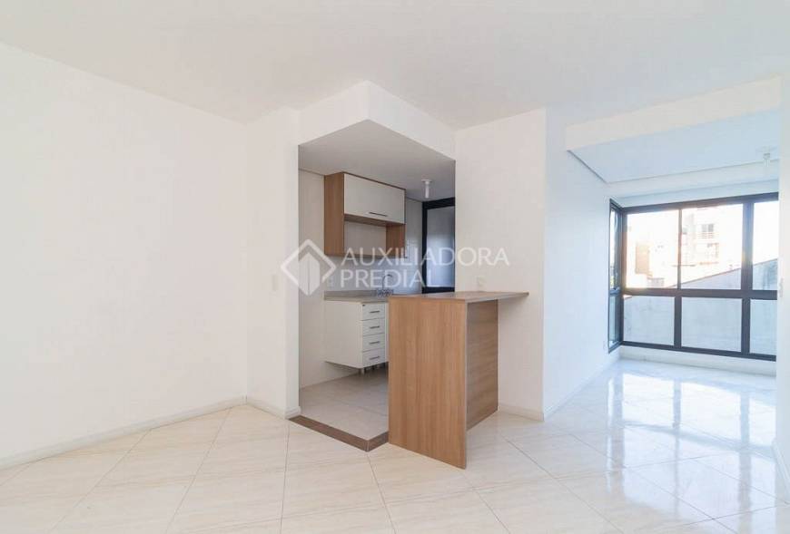 Foto 1 de Apartamento com 1 Quarto para alugar, 46m² em Menino Deus, Porto Alegre