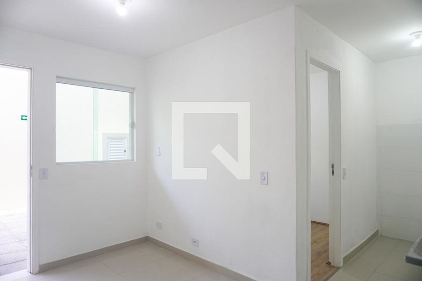 Foto 5 de Apartamento com 2 Quartos para alugar, 40m² em Ponte Rasa, São Paulo