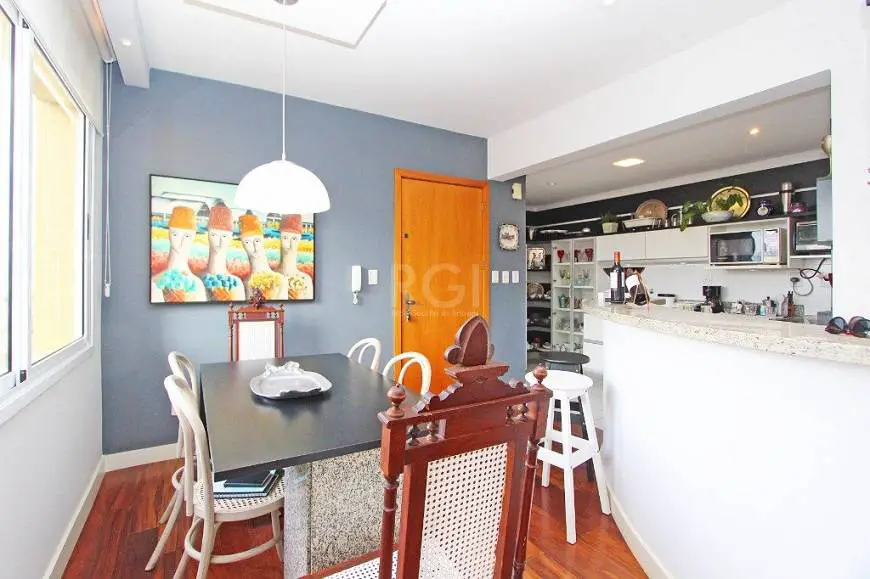 Foto 4 de Apartamento com 2 Quartos à venda, 83m² em Santo Antônio, Porto Alegre