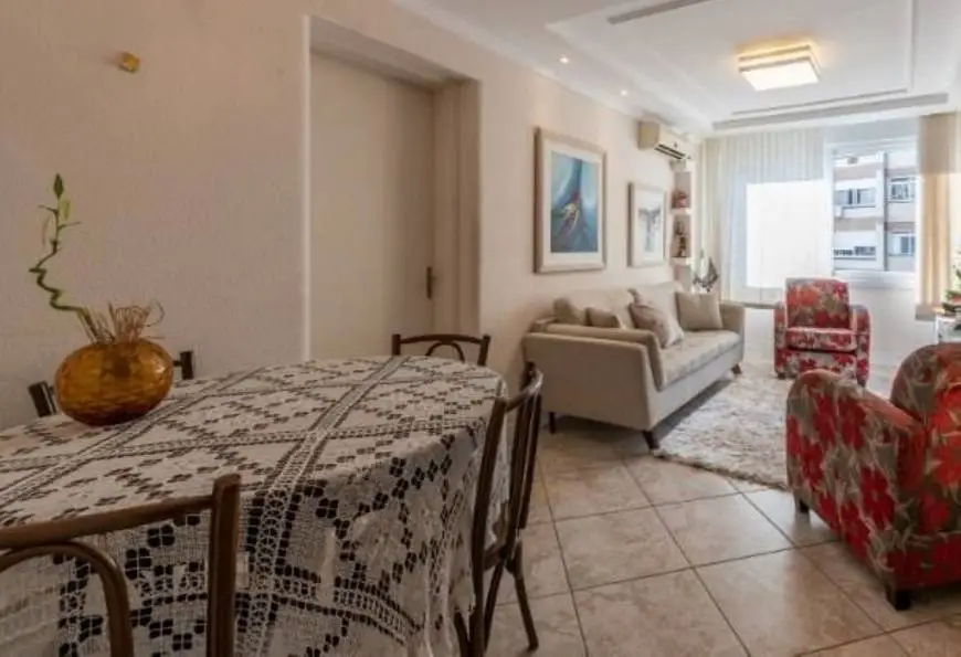 Foto 2 de Apartamento com 2 Quartos à venda, 83m² em Vila Assunção, Porto Alegre