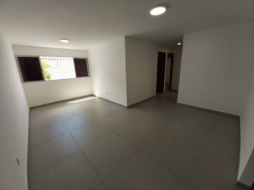 Foto 1 de Apartamento com 3 Quartos para alugar, 75m² em Bancários, João Pessoa