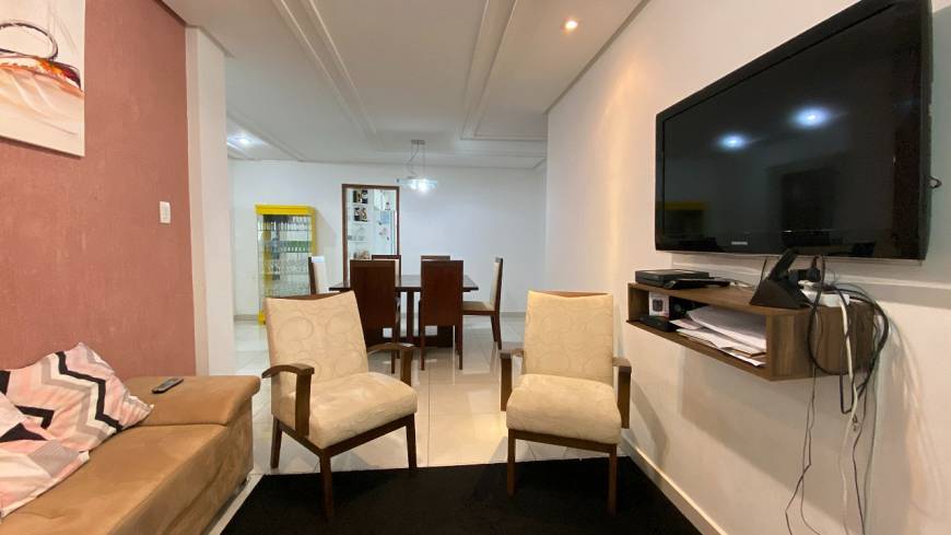 Foto 2 de Apartamento com 3 Quartos à venda, 111m² em Campo Alegre dos Cajiros, Conselheiro Lafaiete