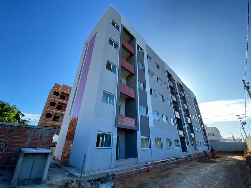 Foto 1 de Apartamento com 3 Quartos à venda, 68m² em Tabapua Brasilia, Caucaia