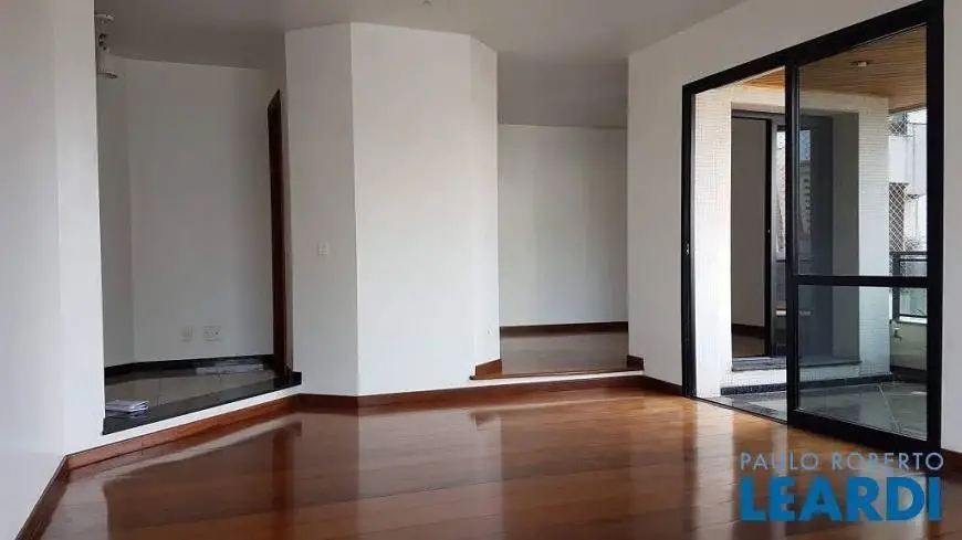 Foto 1 de Apartamento com 3 Quartos para alugar, 170m² em Vila Mariana, São Paulo