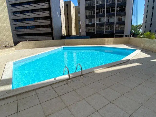 Foto 1 de Apartamento com 4 Quartos à venda, 210m² em Ponta Verde, Maceió