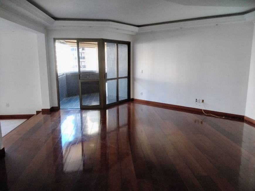 Foto 1 de Apartamento com 4 Quartos para venda ou aluguel, 200m² em Santa Paula, São Caetano do Sul