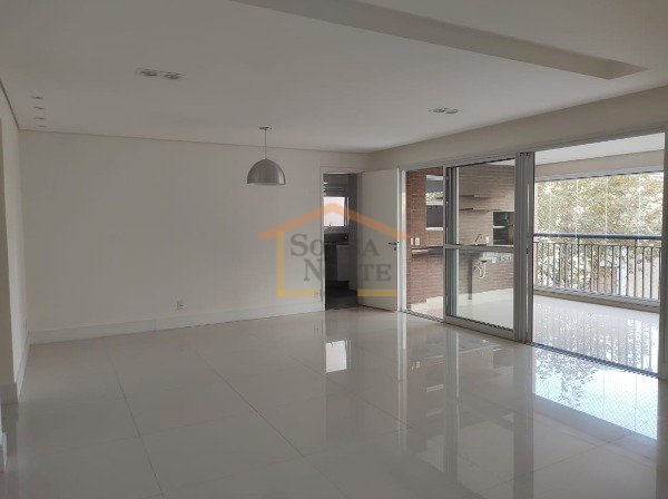 Foto 1 de Apartamento com 4 Quartos para alugar, 162m² em Santana, São Paulo
