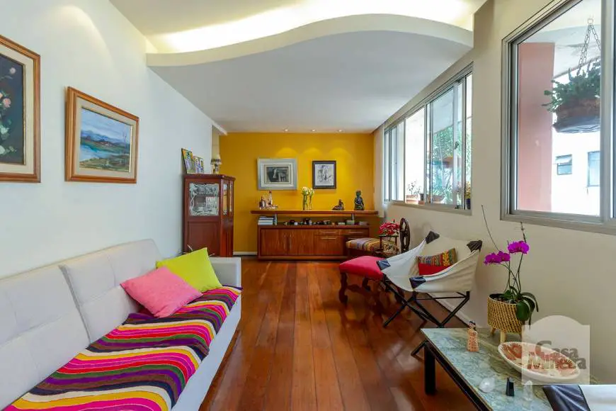 Foto 2 de Apartamento com 4 Quartos à venda, 173m² em Sion, Belo Horizonte