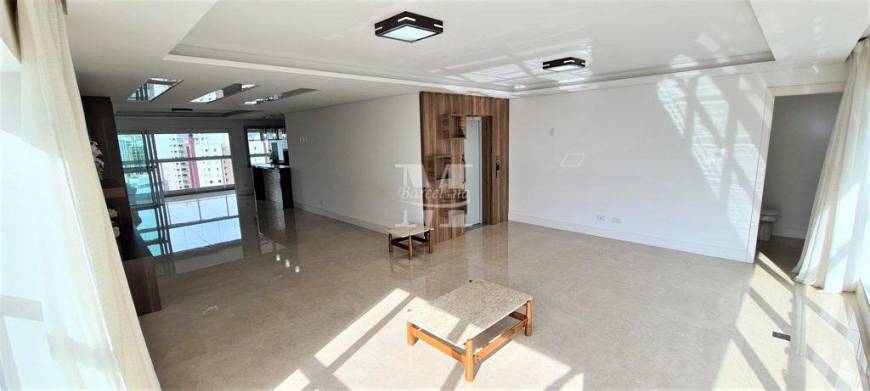 Foto 5 de Apartamento com 4 Quartos para alugar, 193m² em Vila Izabel, Curitiba