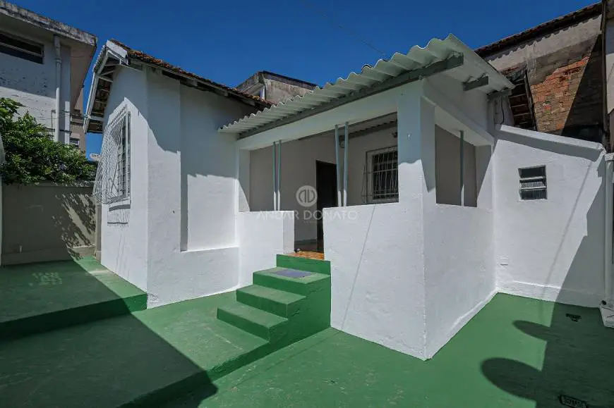 Foto 1 de Casa com 2 Quartos para alugar, 75m² em Santa Tereza, Belo Horizonte
