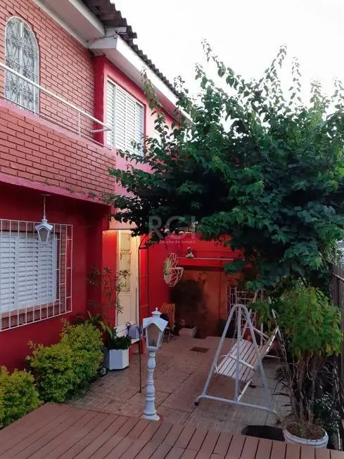 Foto 3 de Casa com 3 Quartos à venda, 250m² em Camaquã, Porto Alegre