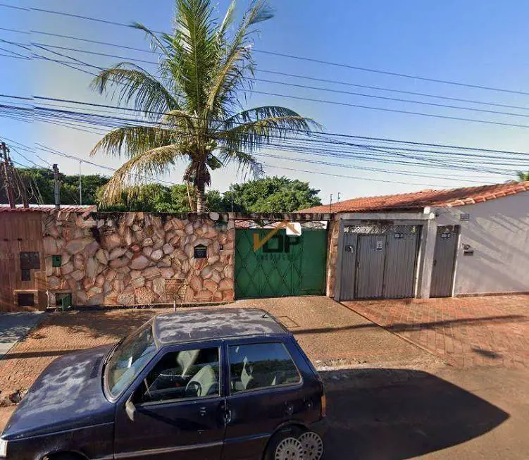 Foto 2 de Casa com 3 Quartos à venda, 187m² em Jardim Goiás, Rio Verde