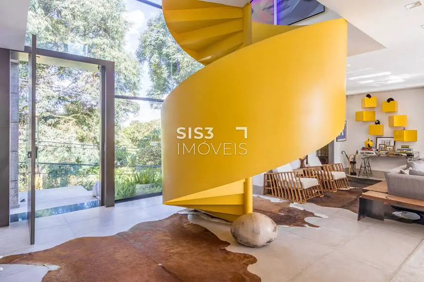 Foto 1 de Casa com 3 Quartos à venda, 452m² em Santo Inácio, Curitiba