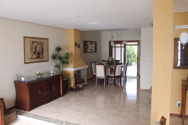 Foto 2 de Casa com 4 Quartos à venda, 290m² em Camaquã, Porto Alegre