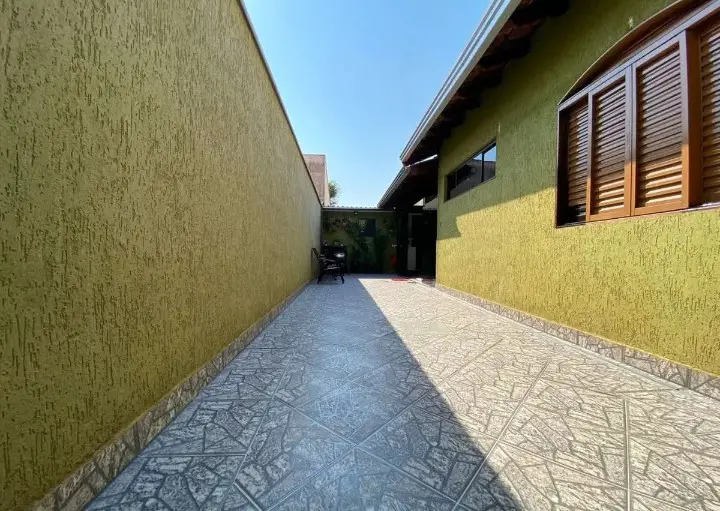 Foto 2 de Casa com 4 Quartos à venda, 110m² em Dom Pedro I, Manaus