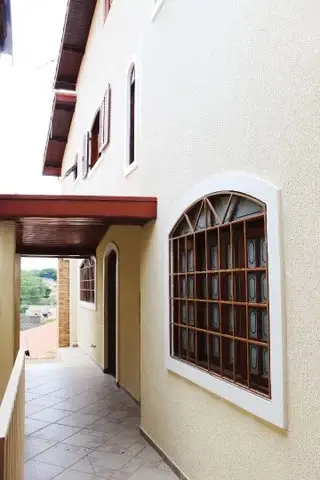 Foto 3 de Casa com 4 Quartos à venda, 250m² em Jardim das Indústrias, São José dos Campos