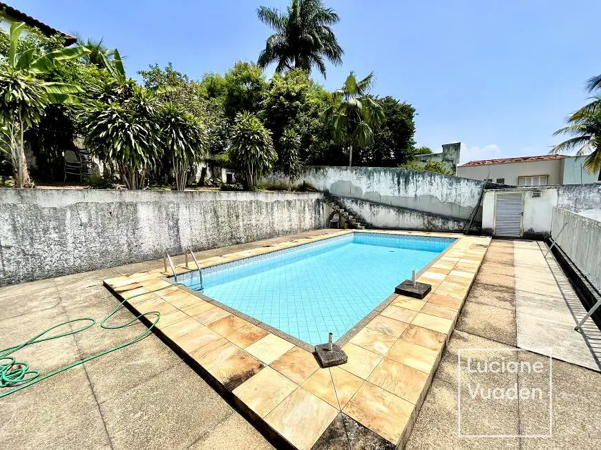 Foto 1 de Casa com 4 Quartos à venda, 218m² em Jardim Guanabara, Rio de Janeiro