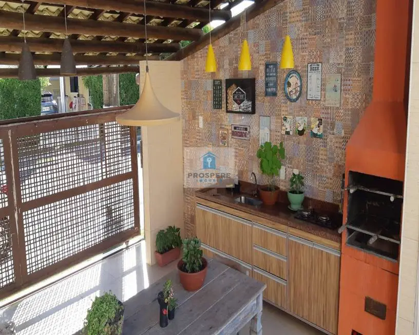 Foto 1 de Casa com 4 Quartos à venda, 330m² em Praia do Flamengo, Salvador