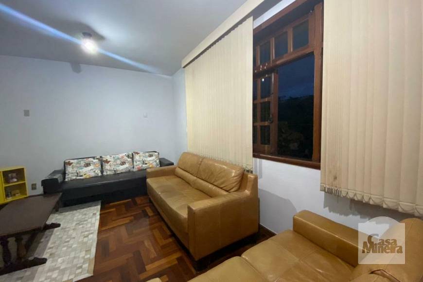 Foto 1 de Casa com 4 Quartos à venda, 457m² em Santa Tereza, Belo Horizonte