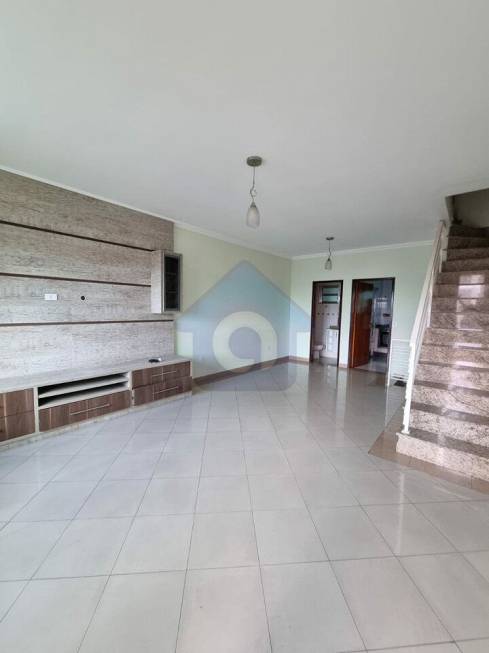 Foto 3 de Casa de Condomínio com 3 Quartos à venda, 208m² em Vila Mazzei, São Paulo