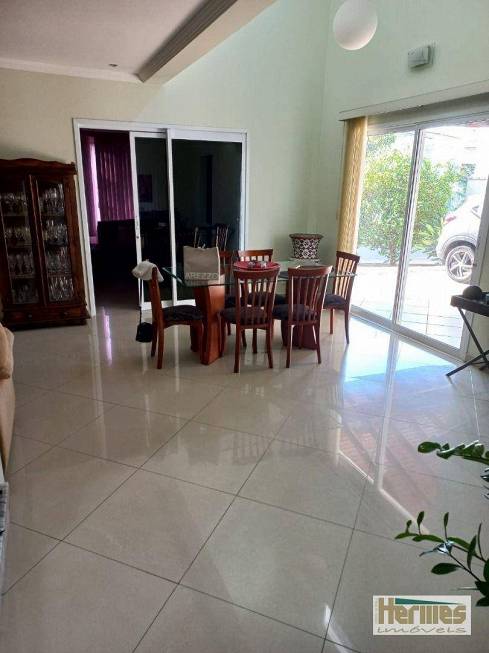 Foto 3 de Casa de Condomínio com 3 Quartos para alugar, 270m² em Vila Monte Alegre, Paulínia