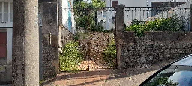 Foto 1 de Lote/Terreno à venda, 290m² em Santo Antônio, Porto Alegre