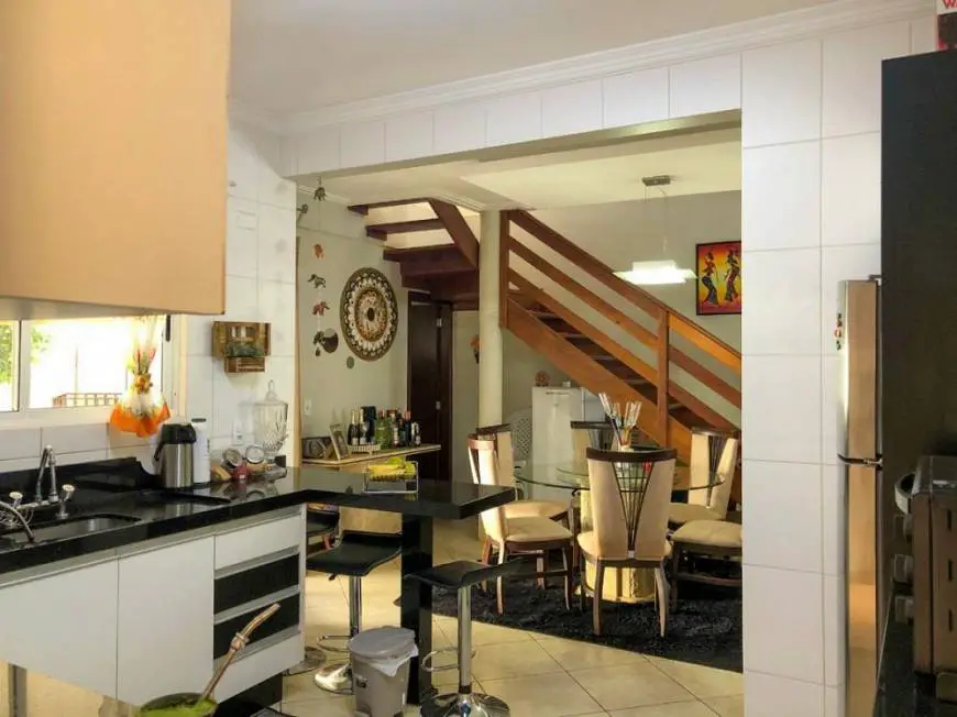 Foto 4 de Sobrado com 3 Quartos à venda, 171m² em Recanto Tropical, Cascavel