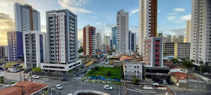 Foto 1 de Apartamento com 2 Quartos para alugar, 71m² em Boa Viagem, Recife
